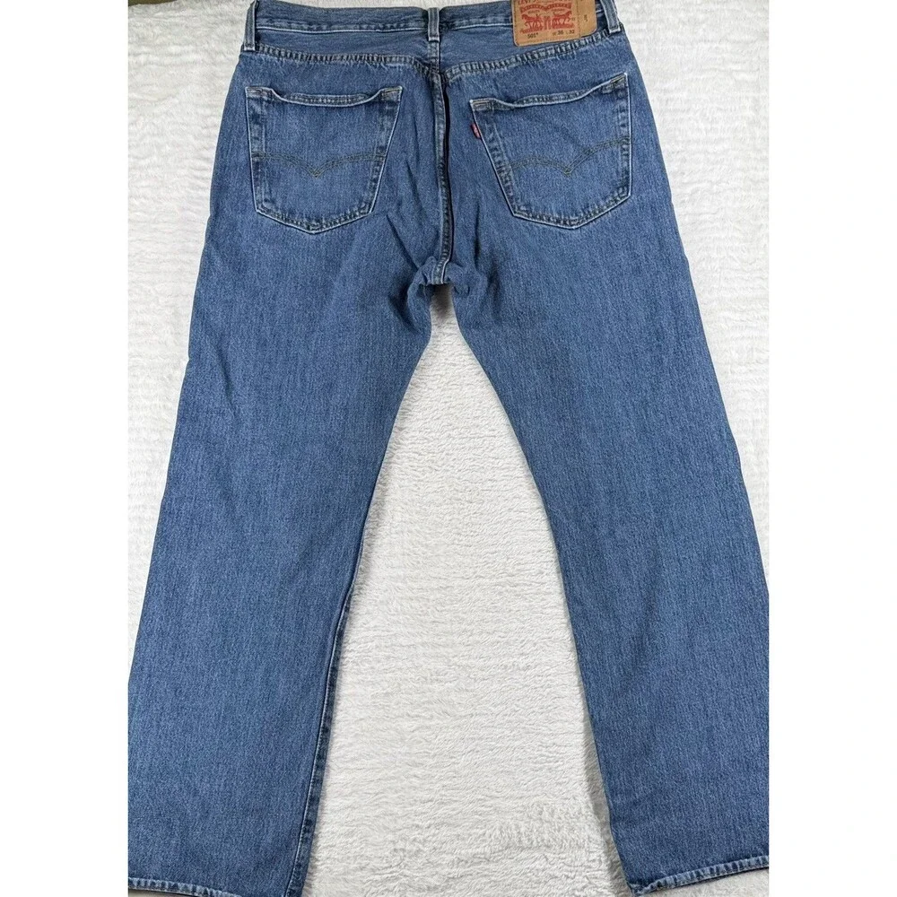 Levis 501 Jeans Men's 36 x 32 Button fly Denim Medium Wash